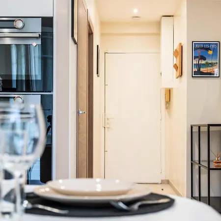 Διαμέρισμα Rare ! Rez-de-jardin 10 Minutes A Pied Du Centre - Rare ! Rez-de-jardin 10 Minutes A Pied Du Centre Mae-2413 Κάννες