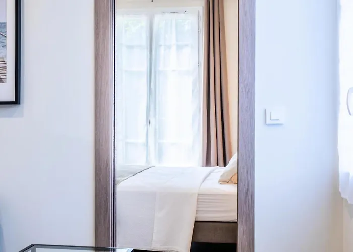 Rare ! Rez-de-jardin 10 Minutes A Pied Du Centre - Rare ! Rez-de-jardin 10 Minutes A Pied Du Centre Mae-2413